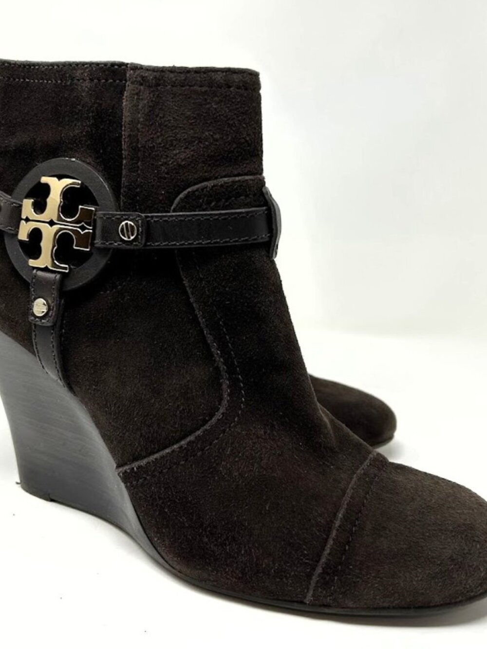 Tory Burch Aaden Suede Wedge Ankle Boots Brown Gold Logo Size 10